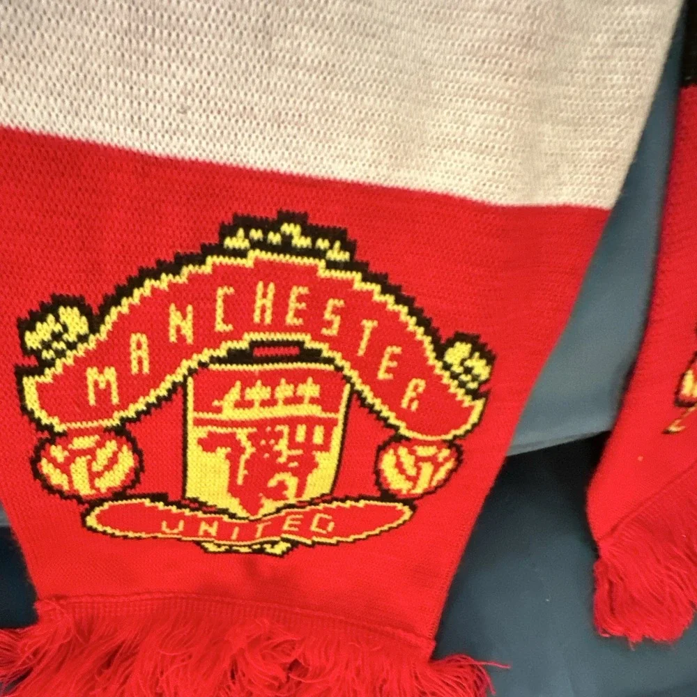 Manchester United Officially Licensed Soccer Scarf Red Black Gray White